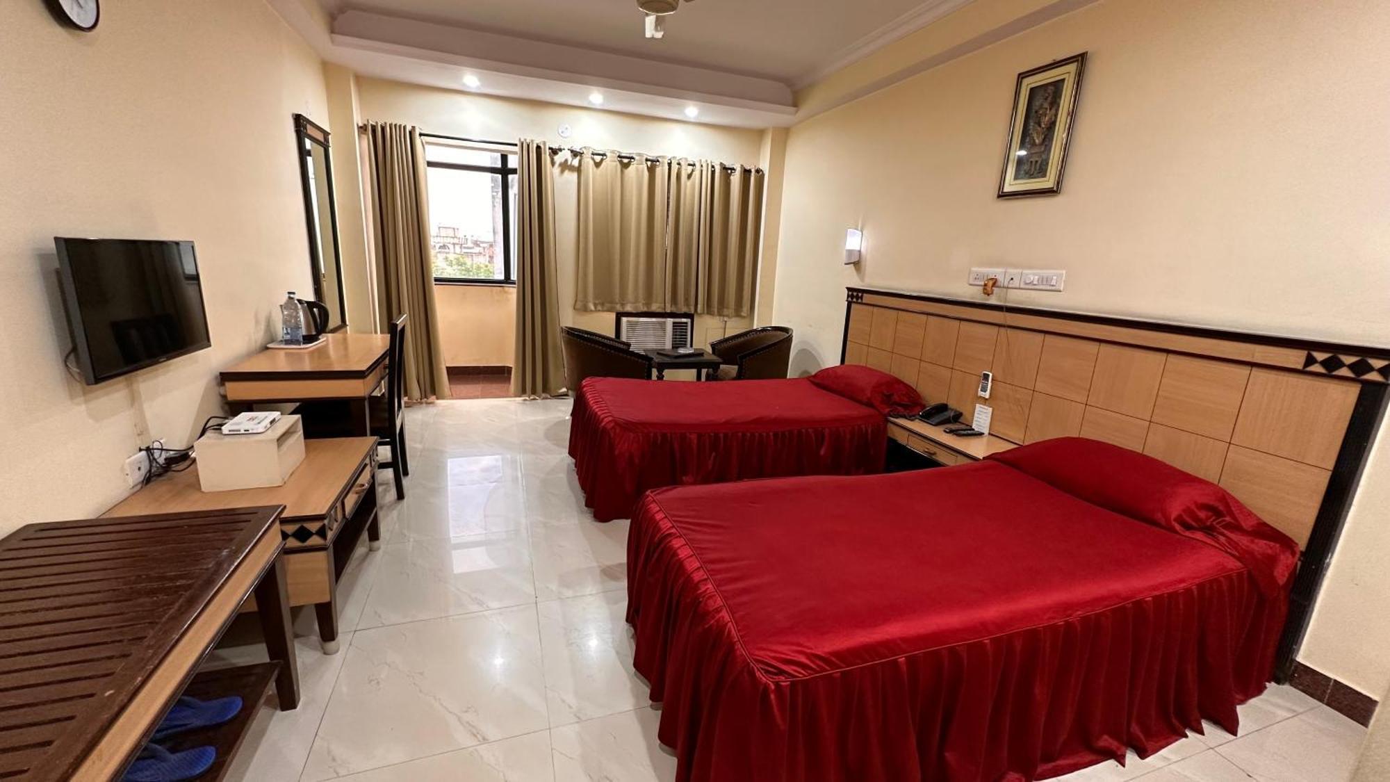 Hotel Sriyash Regency Bhāgalpur Exteriör bild