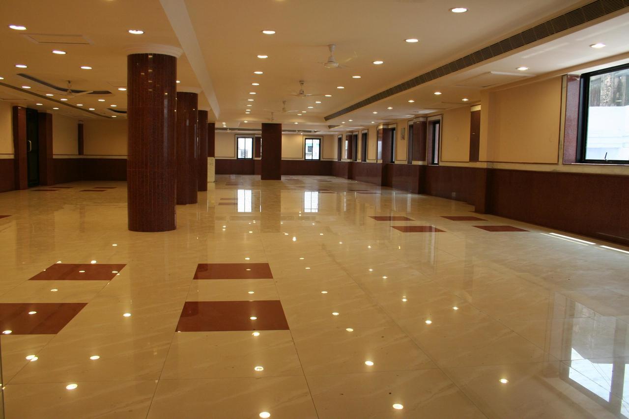 Hotel Sriyash Regency Bhāgalpur Exteriör bild