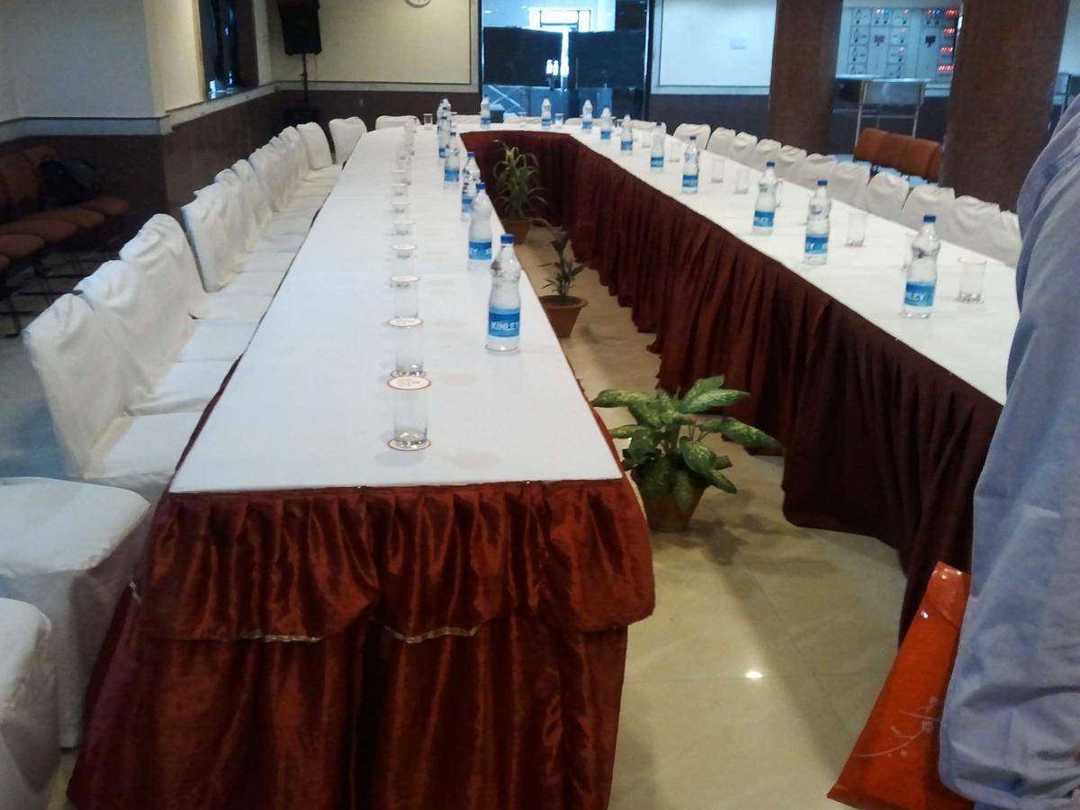 Hotel Sriyash Regency Bhāgalpur Exteriör bild